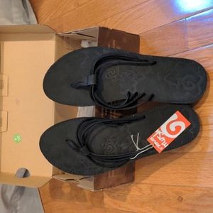 Teva Mush Cord Women's Black Flip Flops 9 New in Box